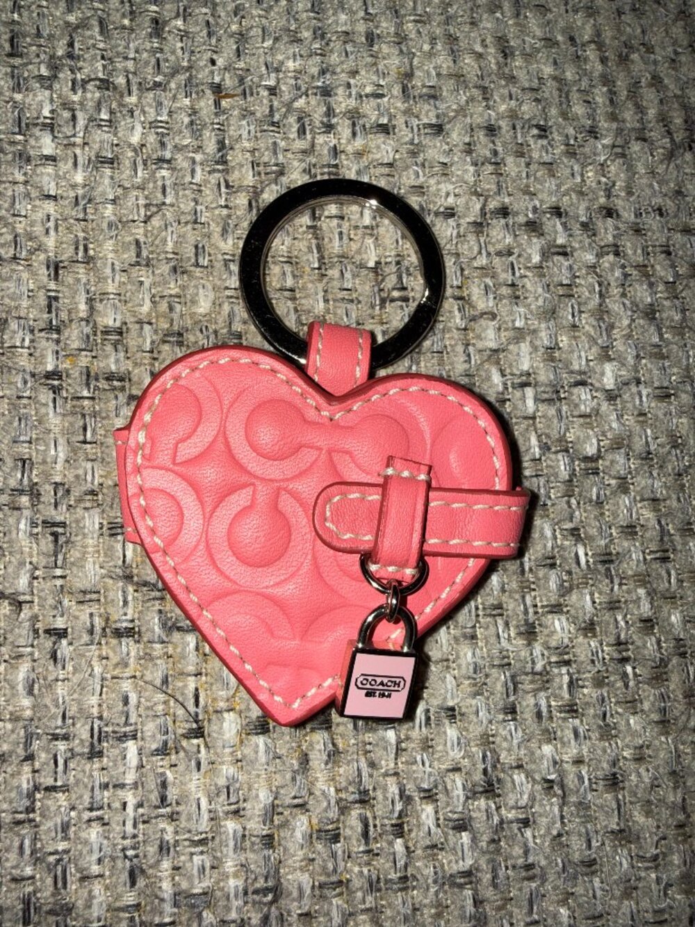 Rare Coach Heart Mirror Keychain Bag Charm Pink Signature C Leather Lock Charm